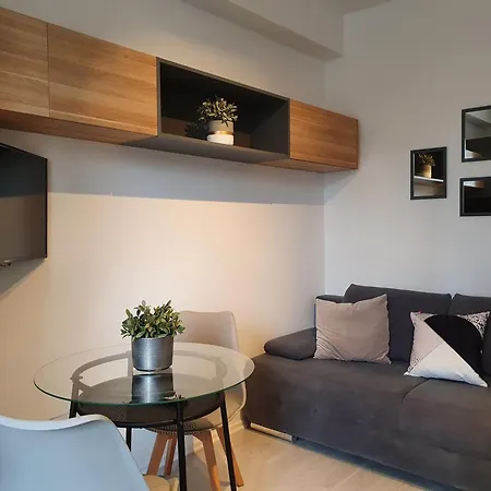 Apartament Poppo *